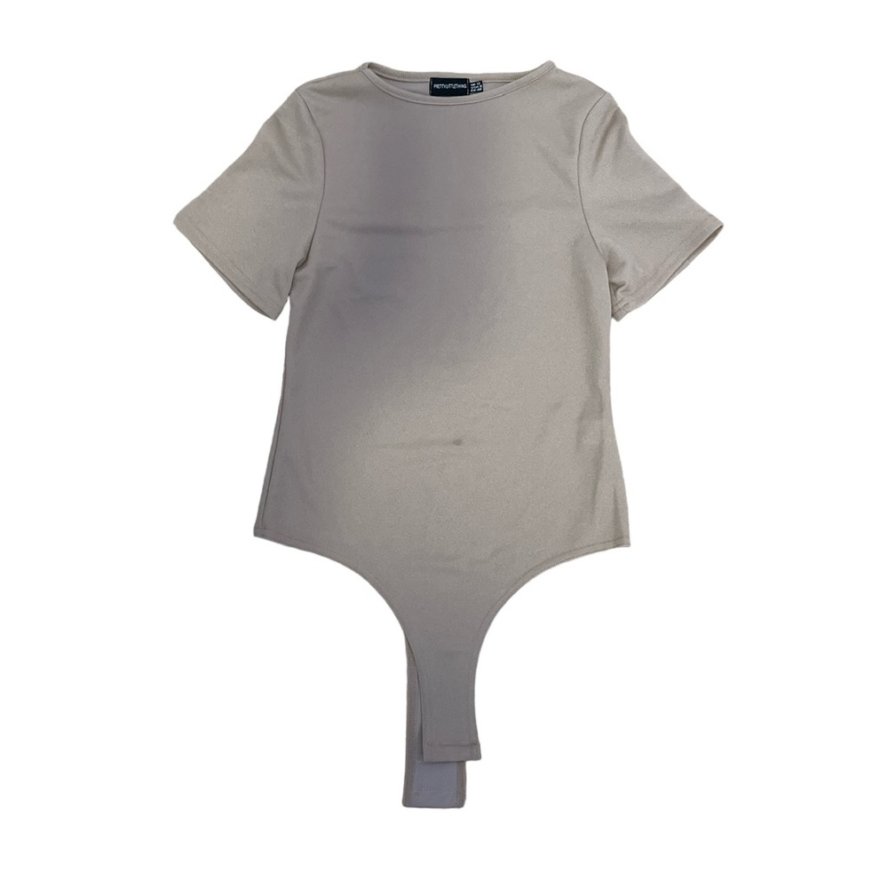 Pretty Little Thing cream short sleeve bodysuit. Size 8